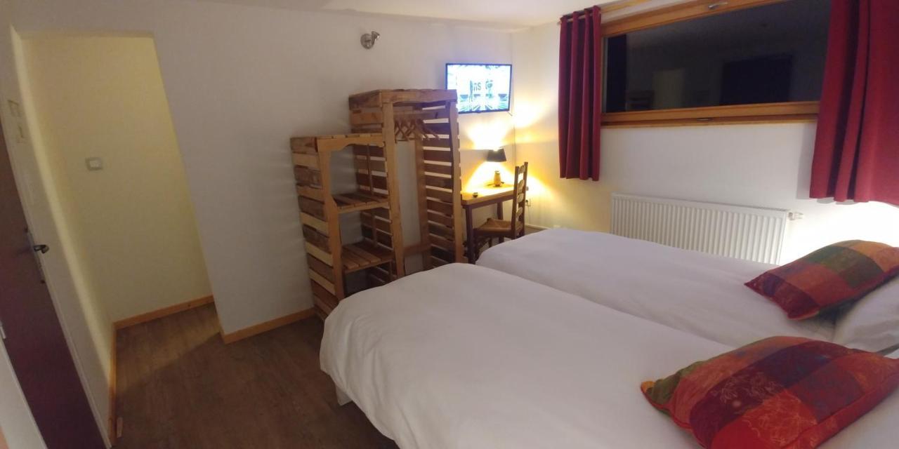 جوراردُميه Chalet De Martimprey - Chalets - Gites - Chambres D' Hotes Et Spas المظهر الخارجي الصورة